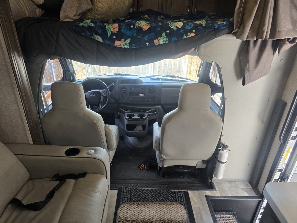 Main image 4