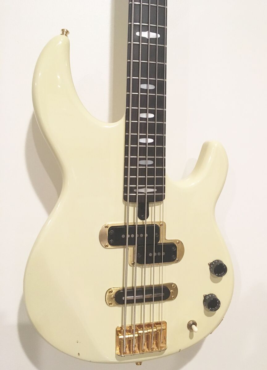 Yamaha BB5000 Bass Guitar