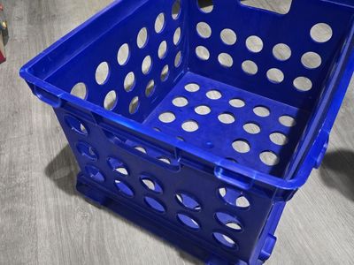 Plastic storage cube crate