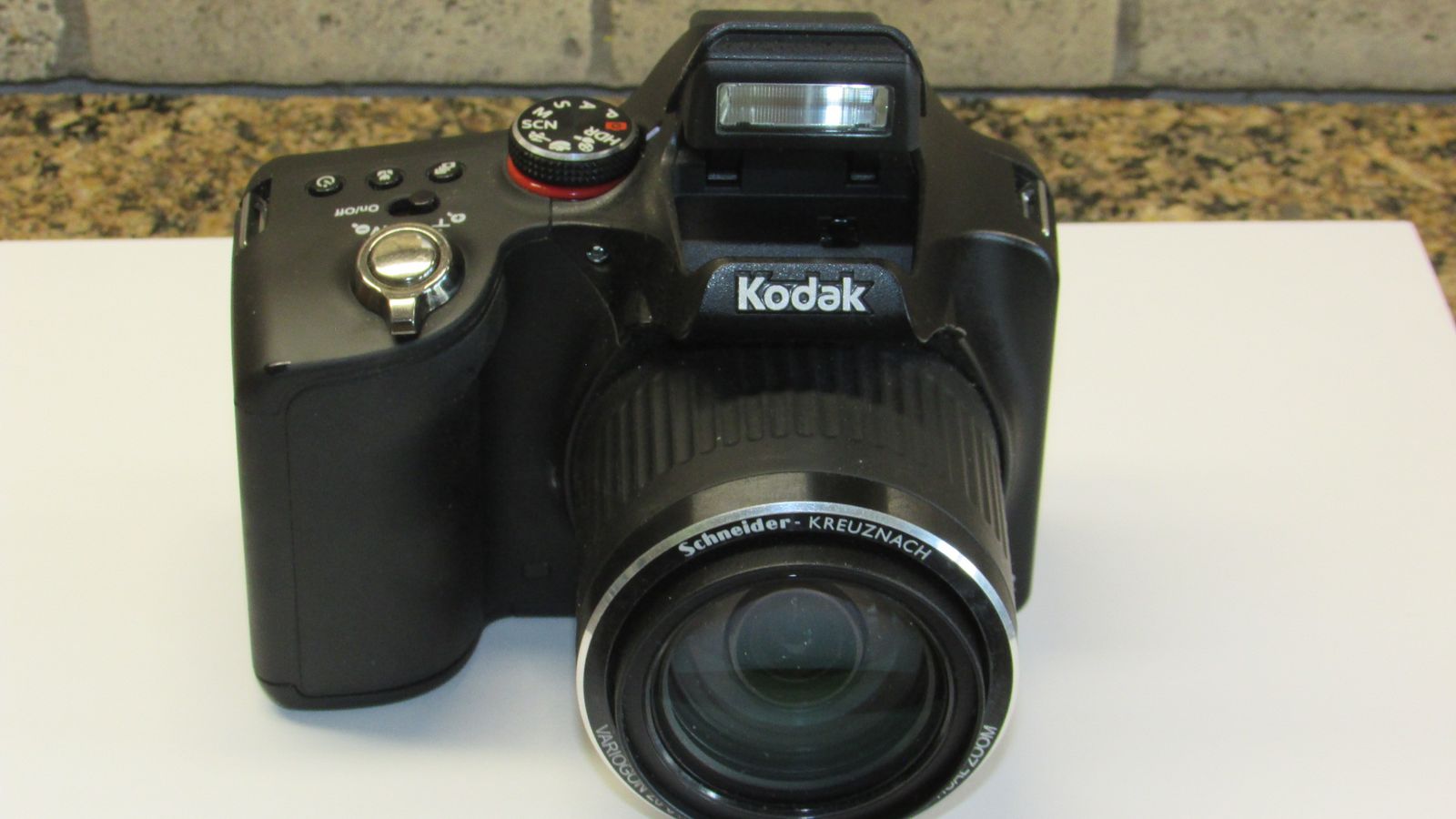 Kodak Z990 Digital Camera