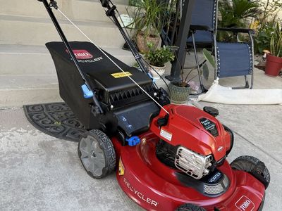 Toro, personal pace lawn