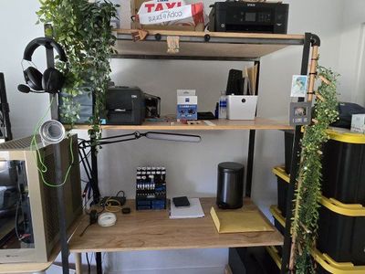 Welded metal shelf