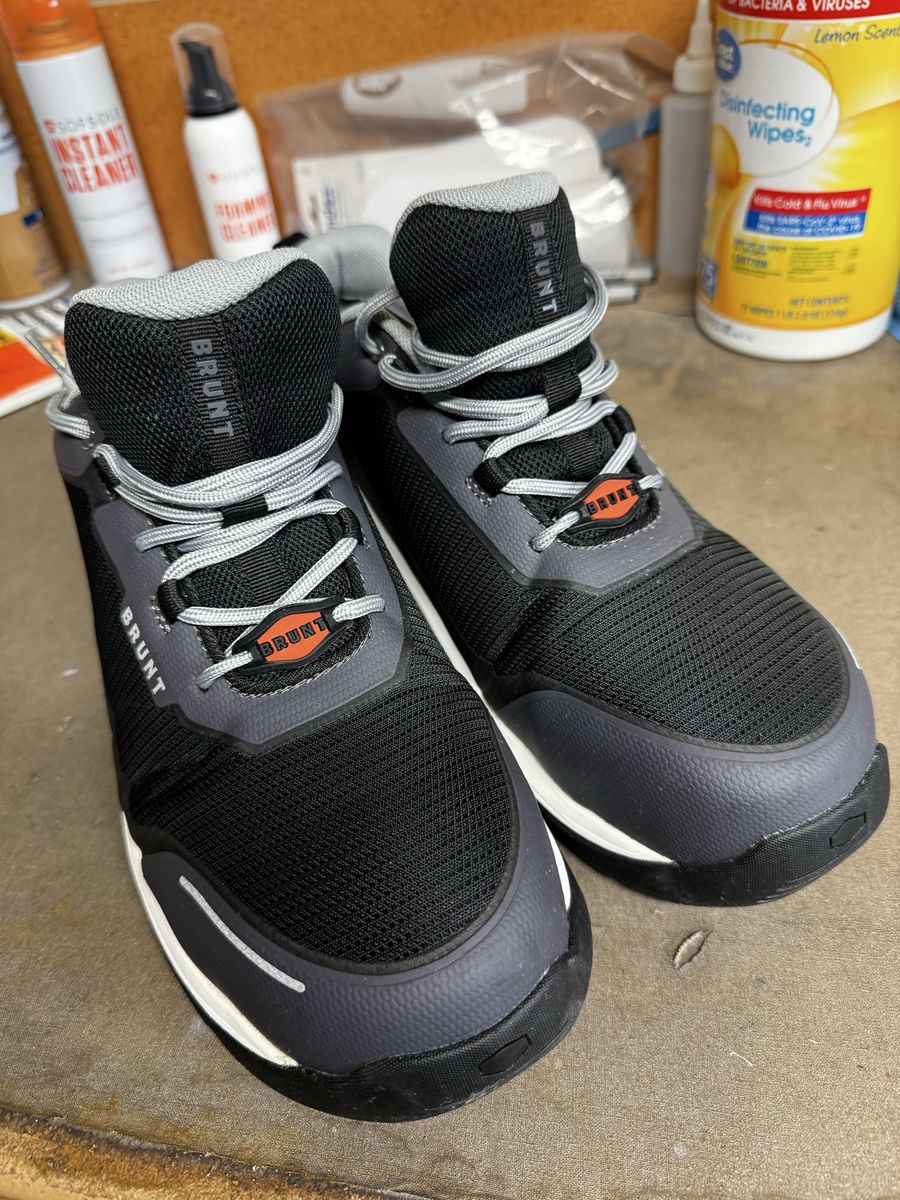 Brunt Rivas Comp toe size 10