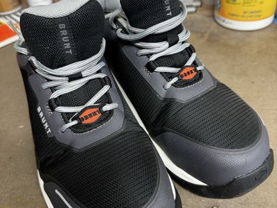 Brunt Rivas Comp toe size 10
