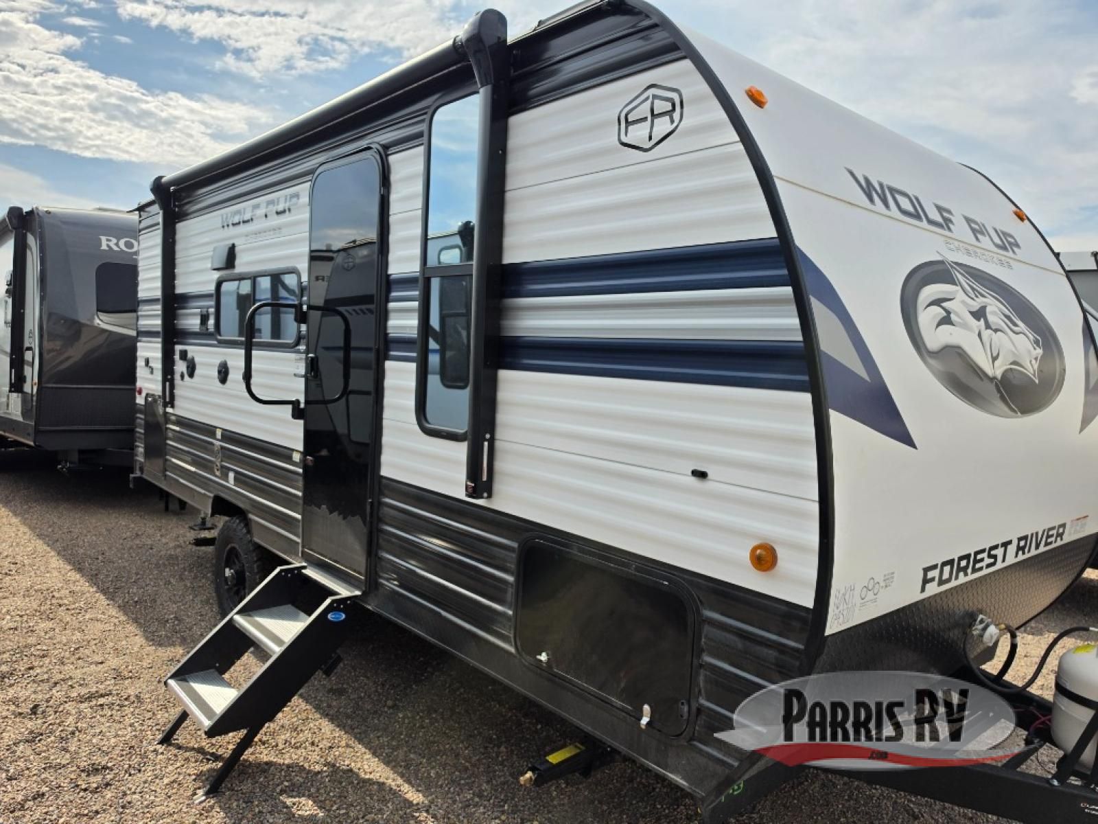 New 2027 Forest River RV Cherokee Wolf Pup 16KHW
