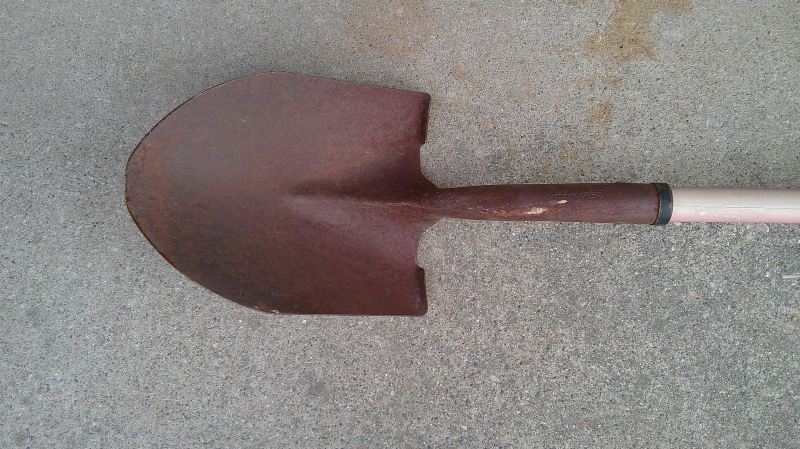 Shovel  True Temper Round Mouth $10