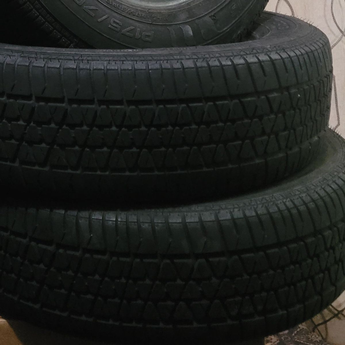 175/70r13 Kelly tires (3)
