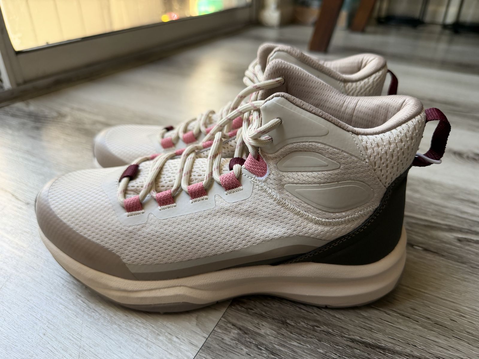 Eddie Bauer Women's White/Pink Trail/Hiking Shoes Size 7