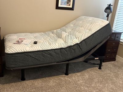 Beautyrest Twin XL adjustable bed
