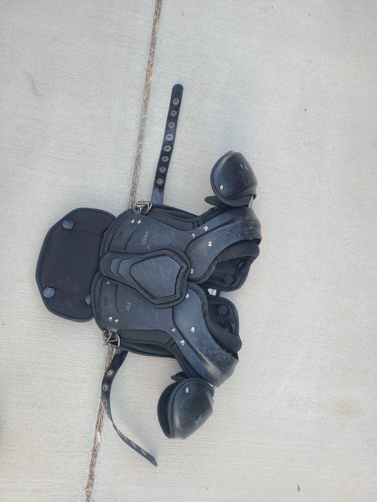 youth small football shoulder pads