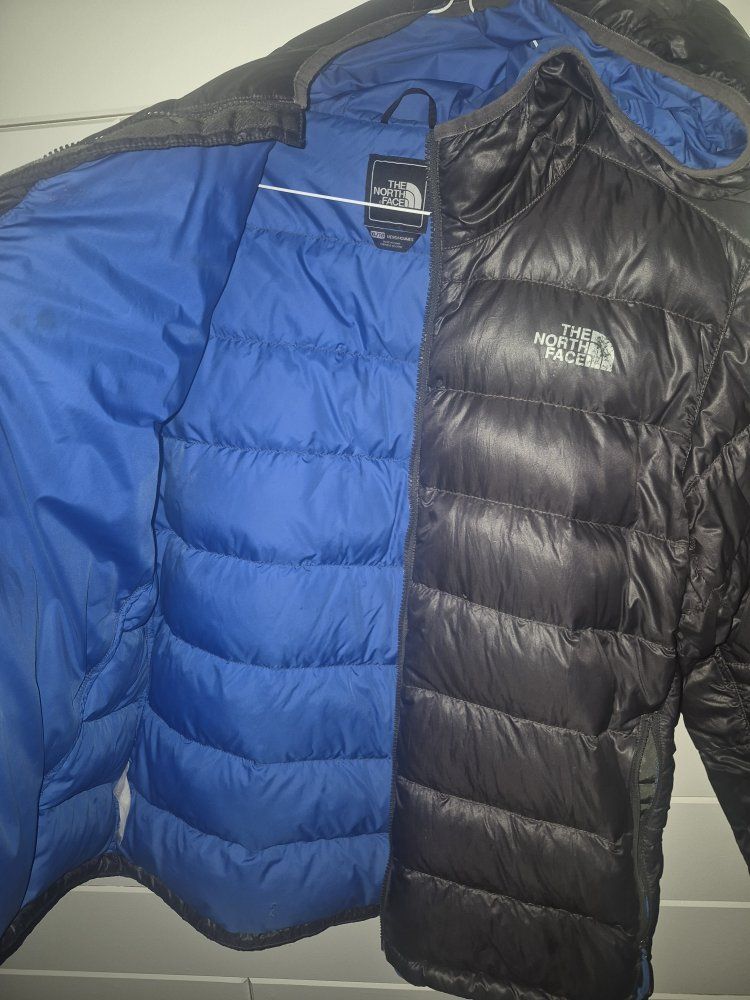 The North Face Men's Black Puffer Jacket with Blue Lining - Size Large