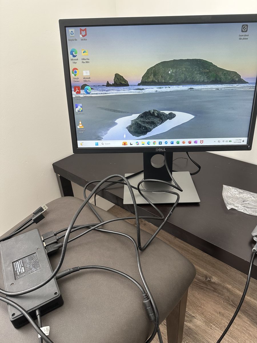 Dell Dock Station and 20-inch HD Monitor HDMi