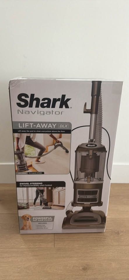 Brand New Shark Navigator Lift-Away DLX Vacuum