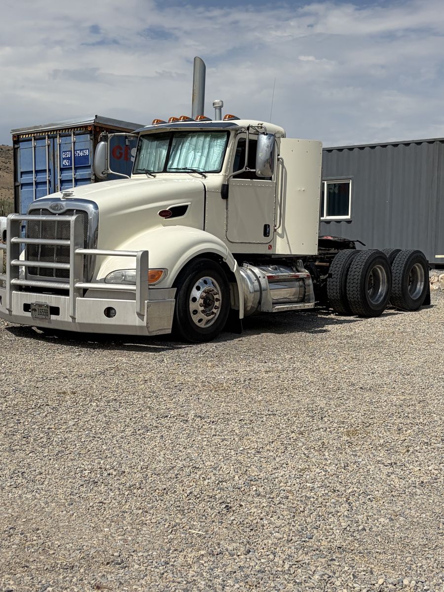 2010 peterbuilt day cab