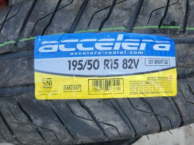 195/65r15 accelera radial