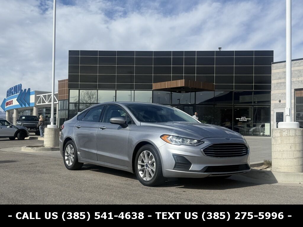 2020 Ford Fusion SE