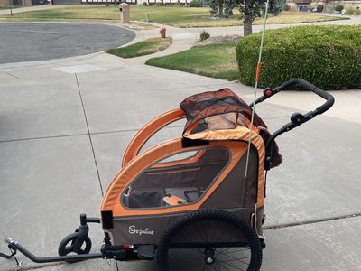 GREAT DEAL!! Kids bike trailer