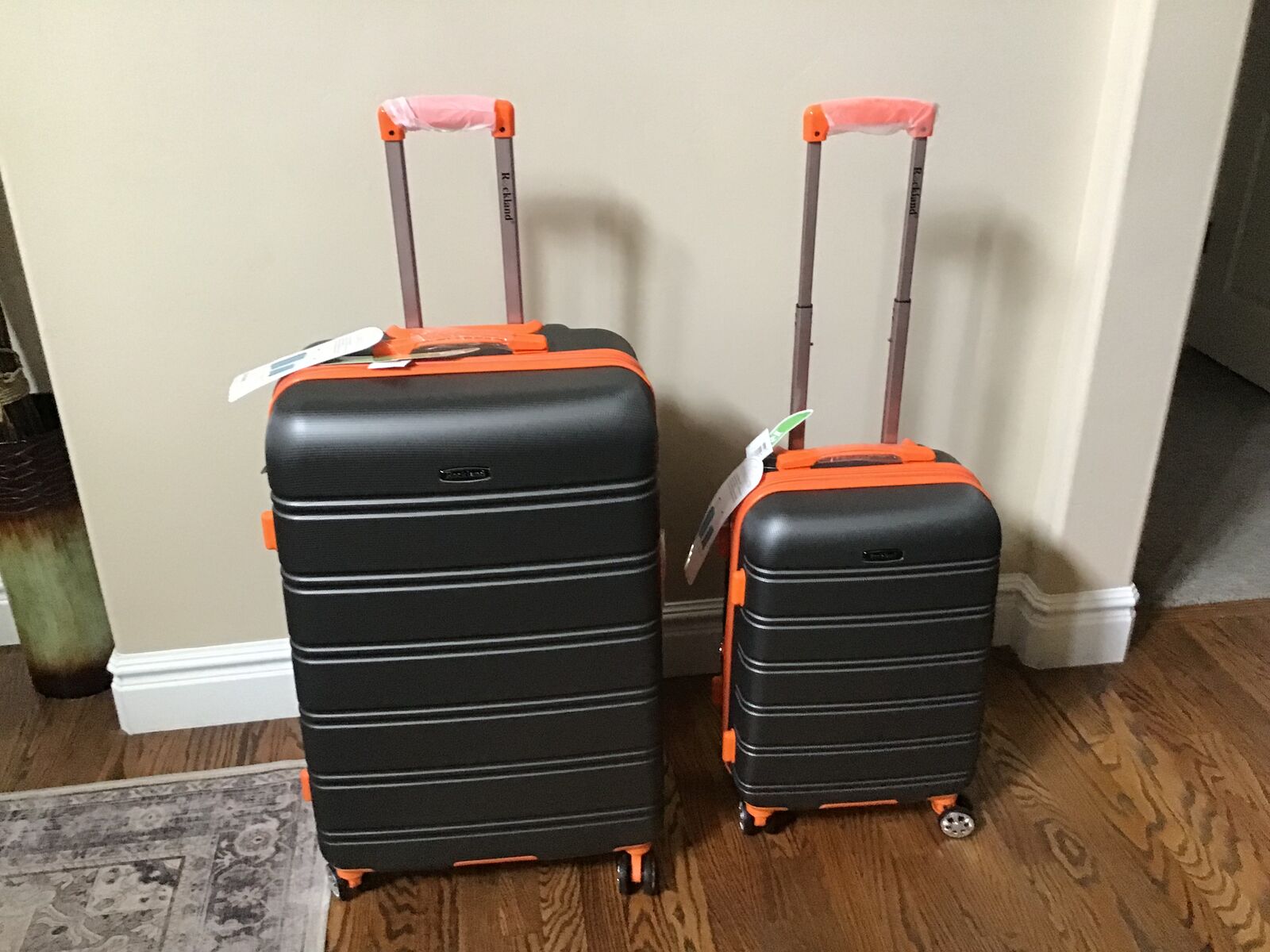 New 2 Piece Rockland Luggage Set