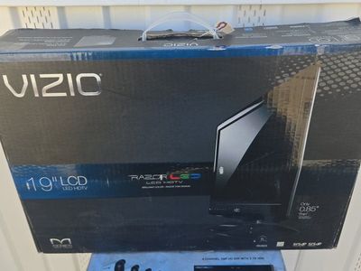 Vizio 19" Razor LED HDTV – Open Box