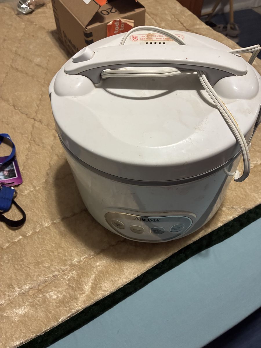 Aroma White Rice Cooker and Food Steamer