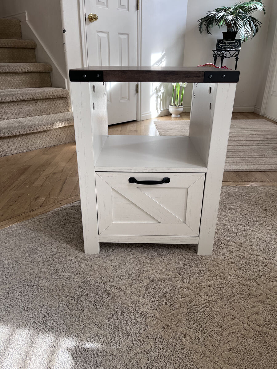 End Table - Farmhouse Style - White - with Drawer