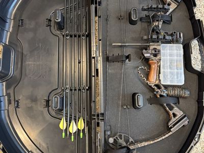 Mathews Bow Setup with Hard Case, Release, Arrows, Quiver & Broadheads