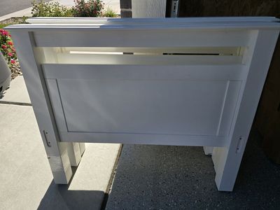 PowellKids Dixon White Twin Bunk Bed with Ladder & Guardrail - Used, Good Condition
