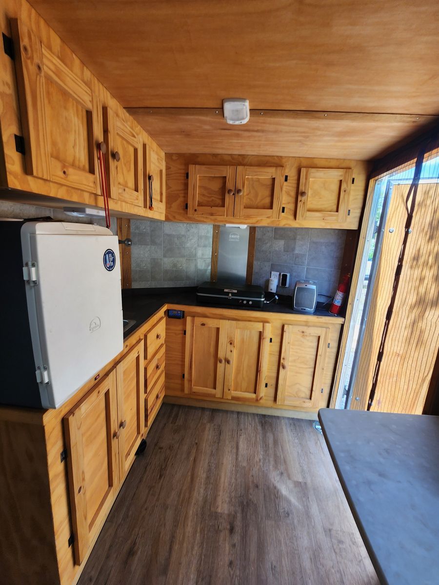 Main image 6