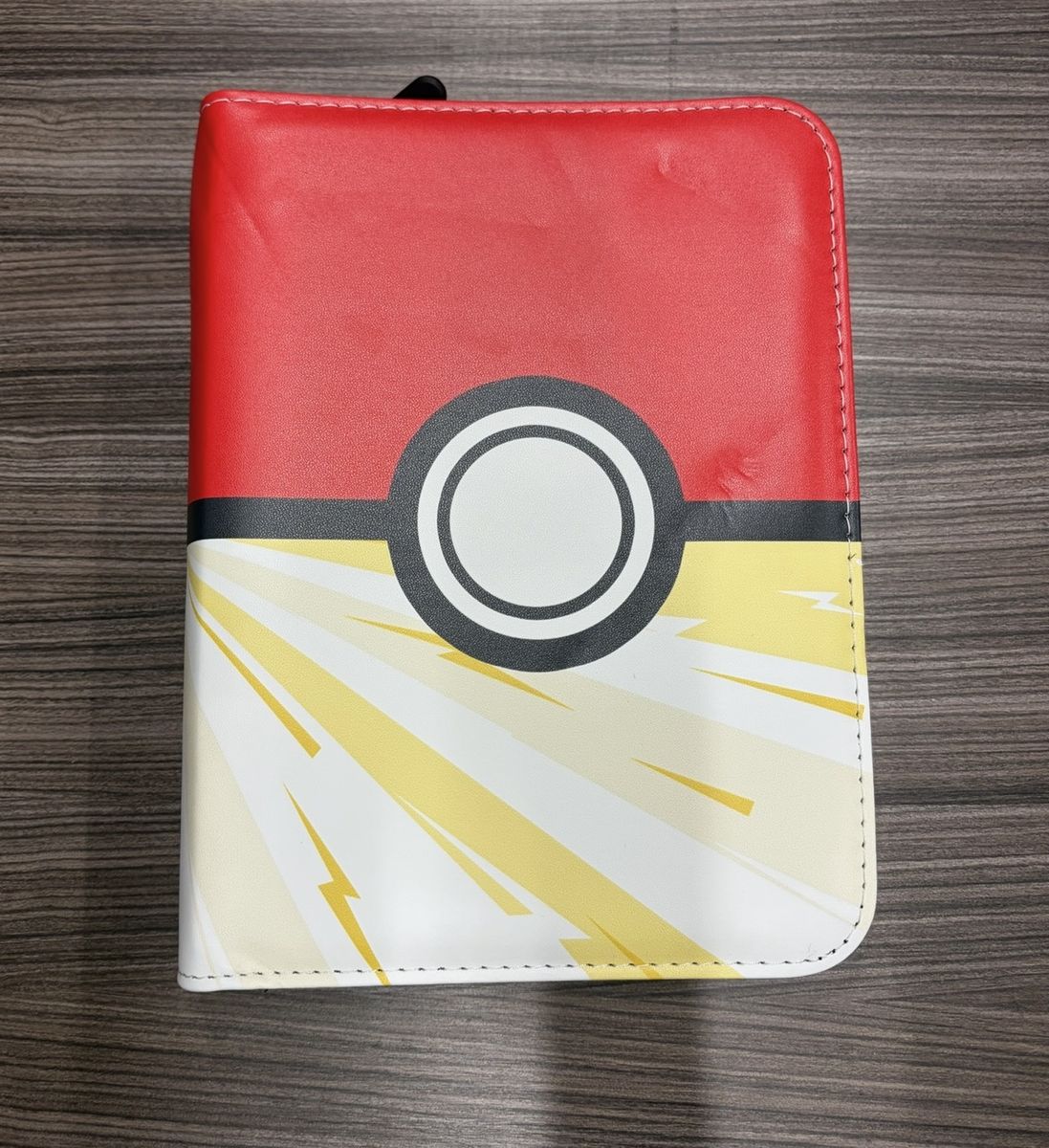 Pokémon Trading Card Binder