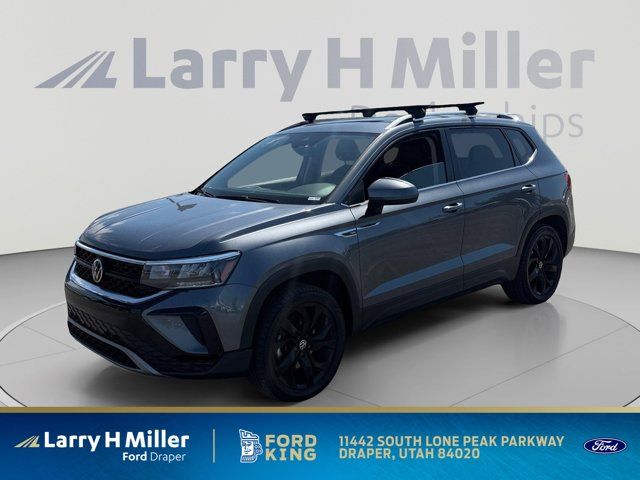 2022 Volkswagen Taos SE 4Motion