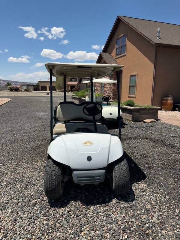 YAMAHA G29 GAS GOLF CART