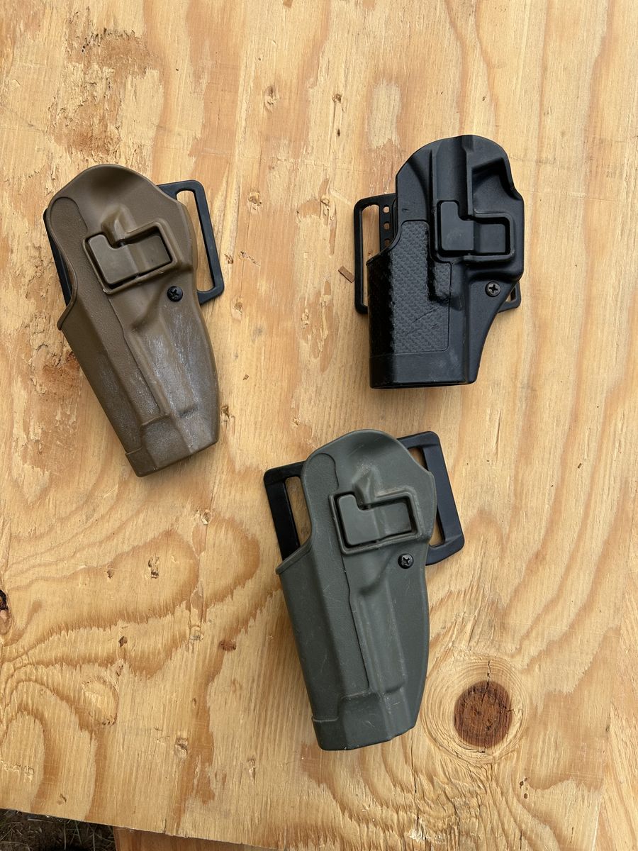 Left-handed Holsters: Beretta and Glock