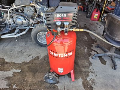 Craftsman 15 gallon air compressor, excellent