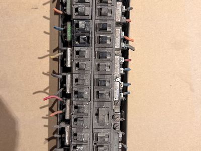 Pushmatic circuit breakers