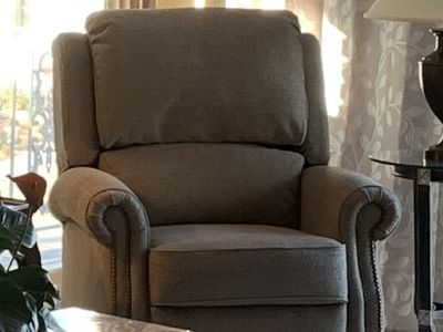 Comfortable Upholstered Recliner Armchair - Neutral Tone