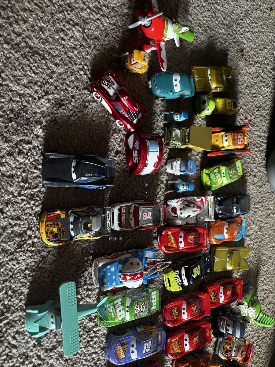 Perfect for collectors! Disney Pixar Cars & Planes Diecast Toy Lot - 30+ Vehicles, Lightning McQueen, Mater, Dusty