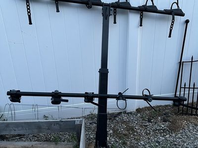 Yakima 6 Vertical hanging bike rack