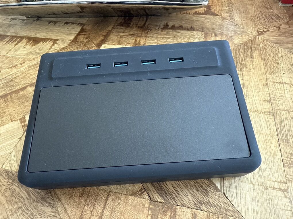 6 USB Adapter Model 3 Tesla For SSD or Thumbdrive