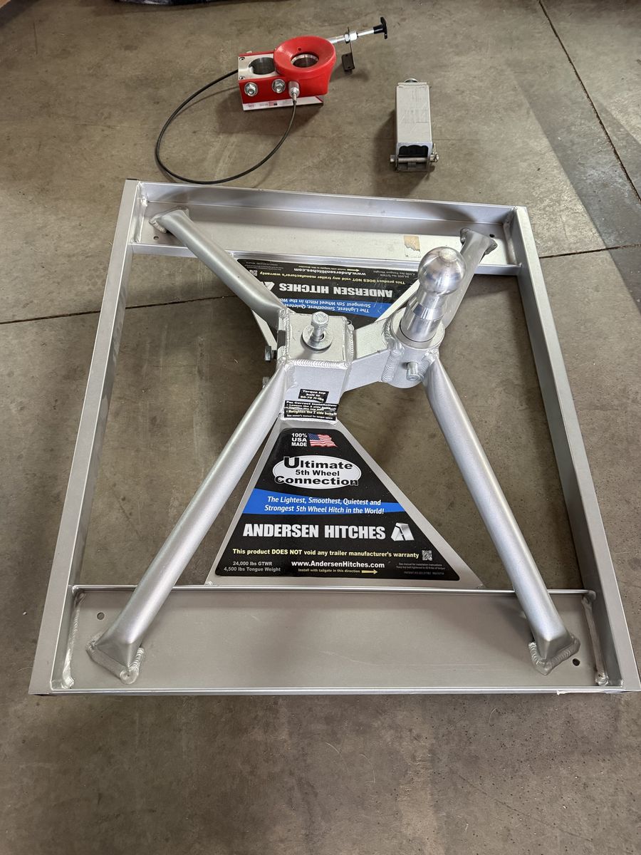 Anderson fifth wheel gooseneck adapter