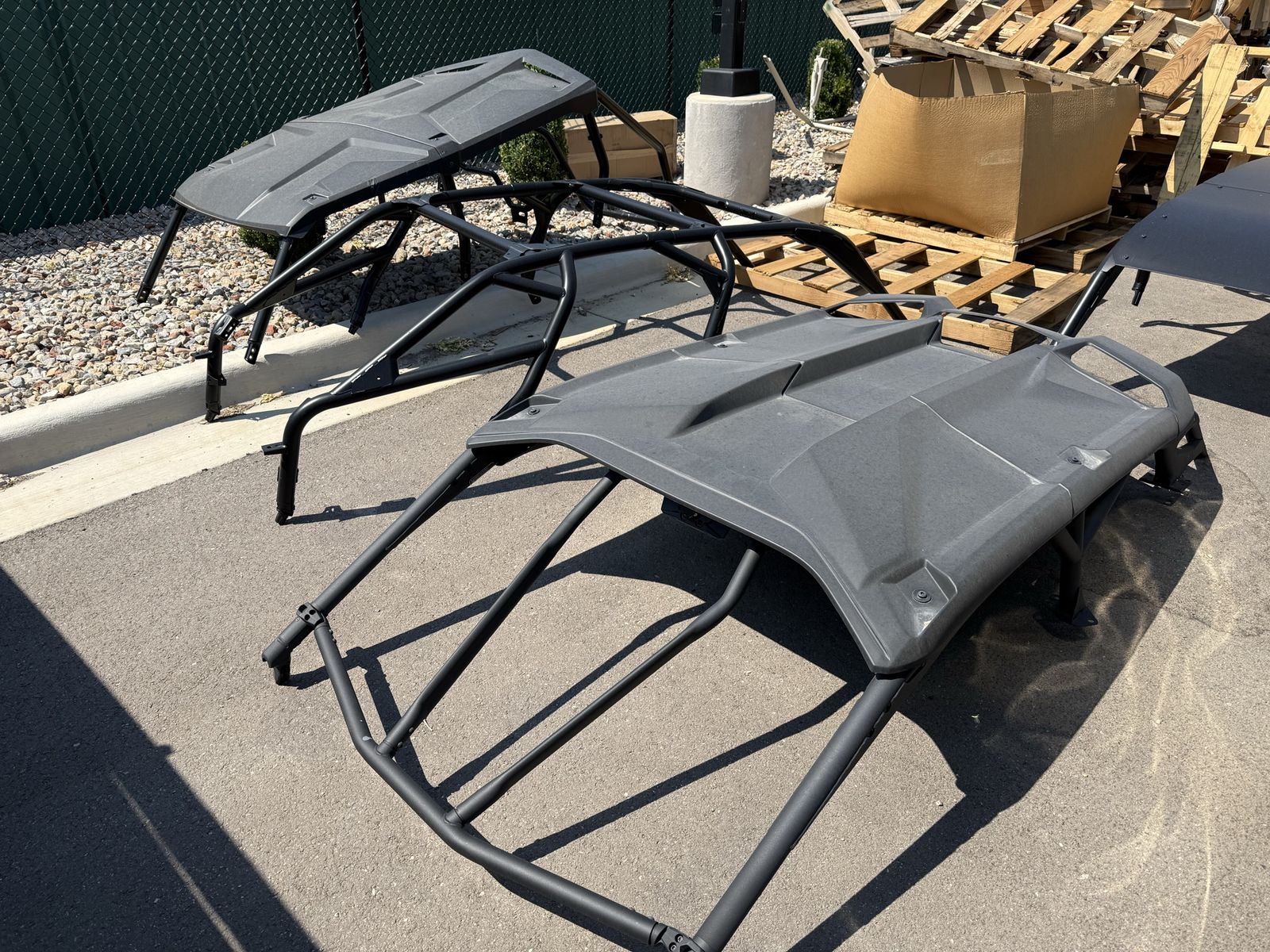 Stock Side by Side Cages