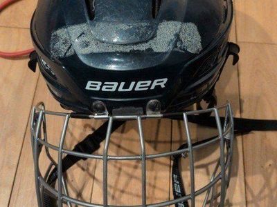 hockey helmet small youth bauer