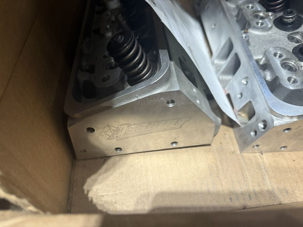 Aluminum heads small block Chevy