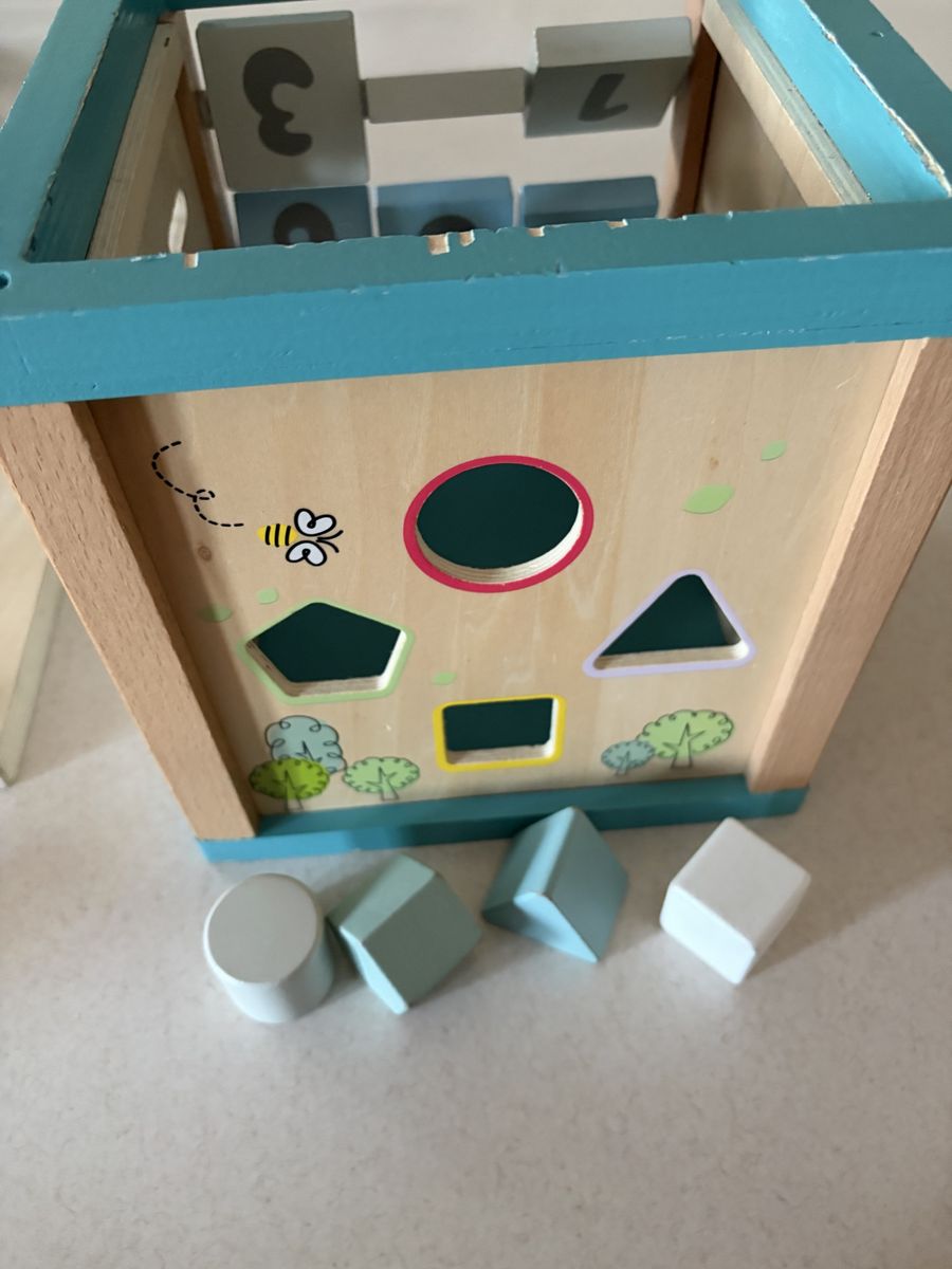 Main image 3