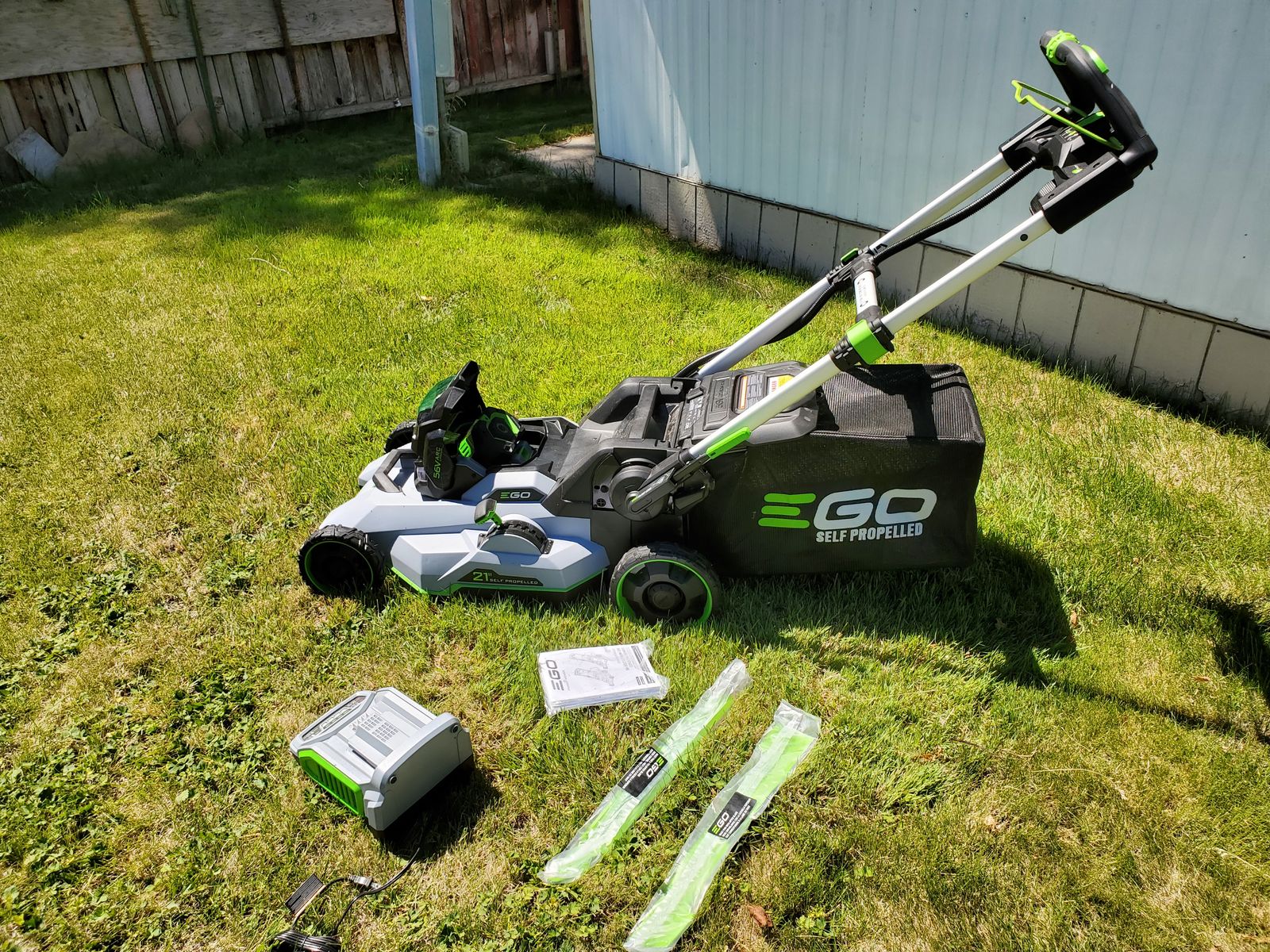 EGO POWER+ LM2135SP 21" 56V Cordless Self-Propelled Lawn Mower w/ Bag, Battery & Charger