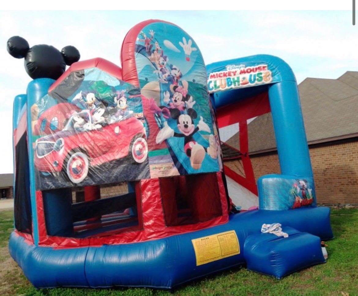 Bounce house rental