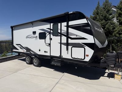2024 Grand Design 22 BHE Travel Trailer Bumper Pull - Great Condition