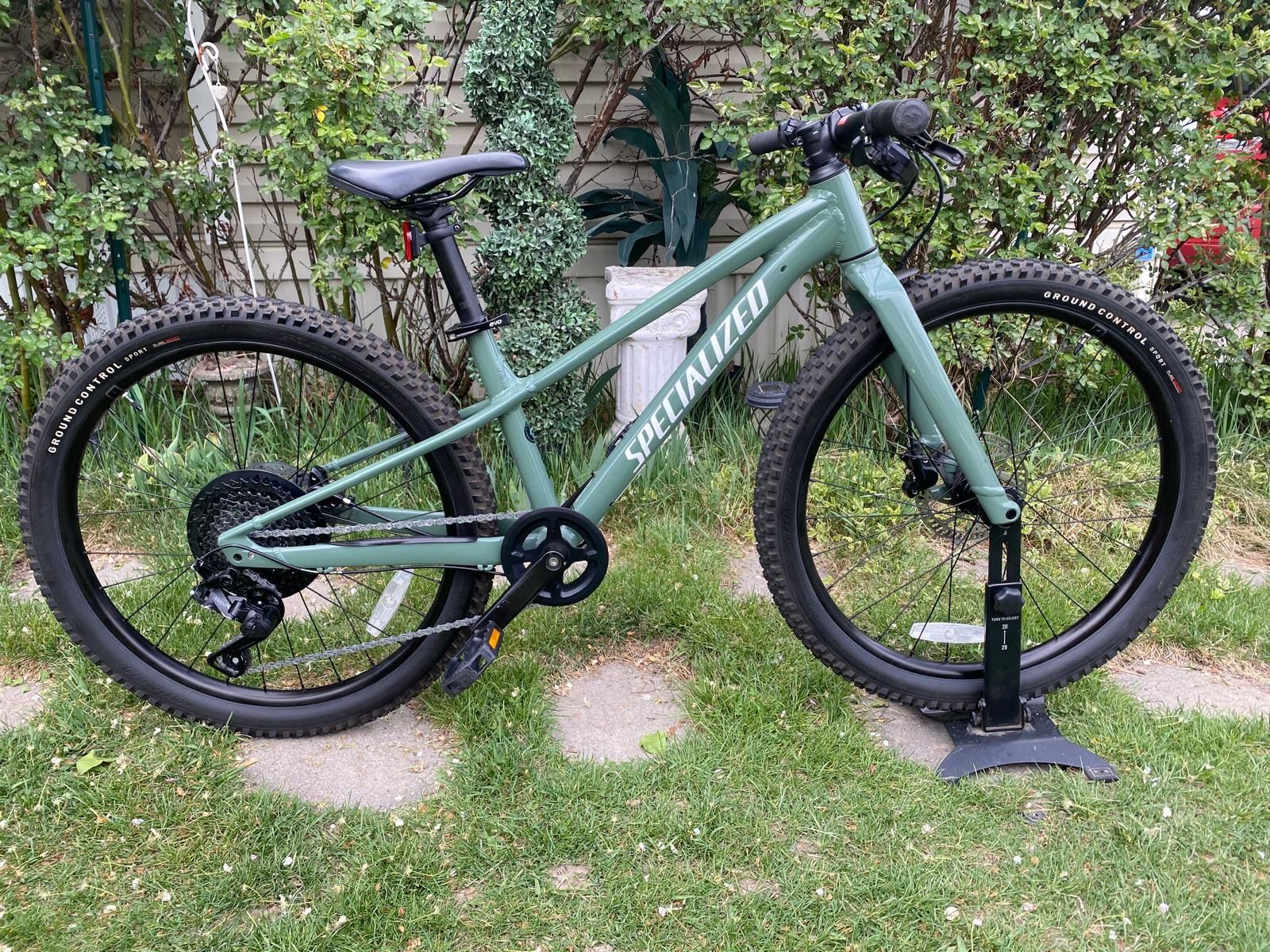 Specialized Riprock 24 Mountain Bike