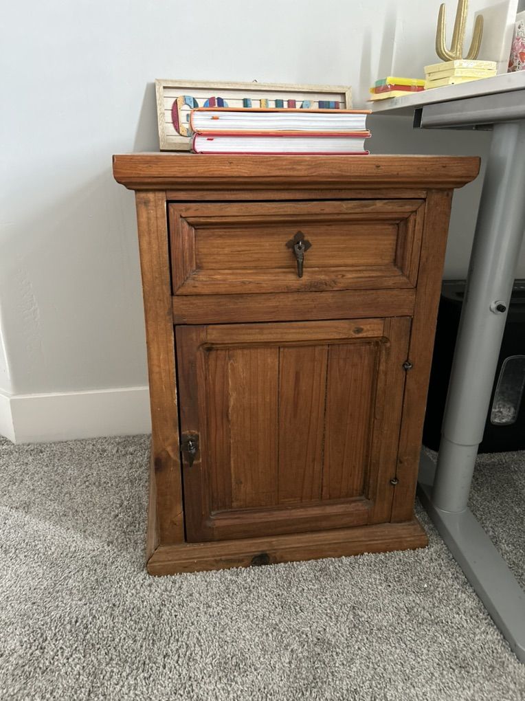 Rustic Wood Side Table/Night Stand