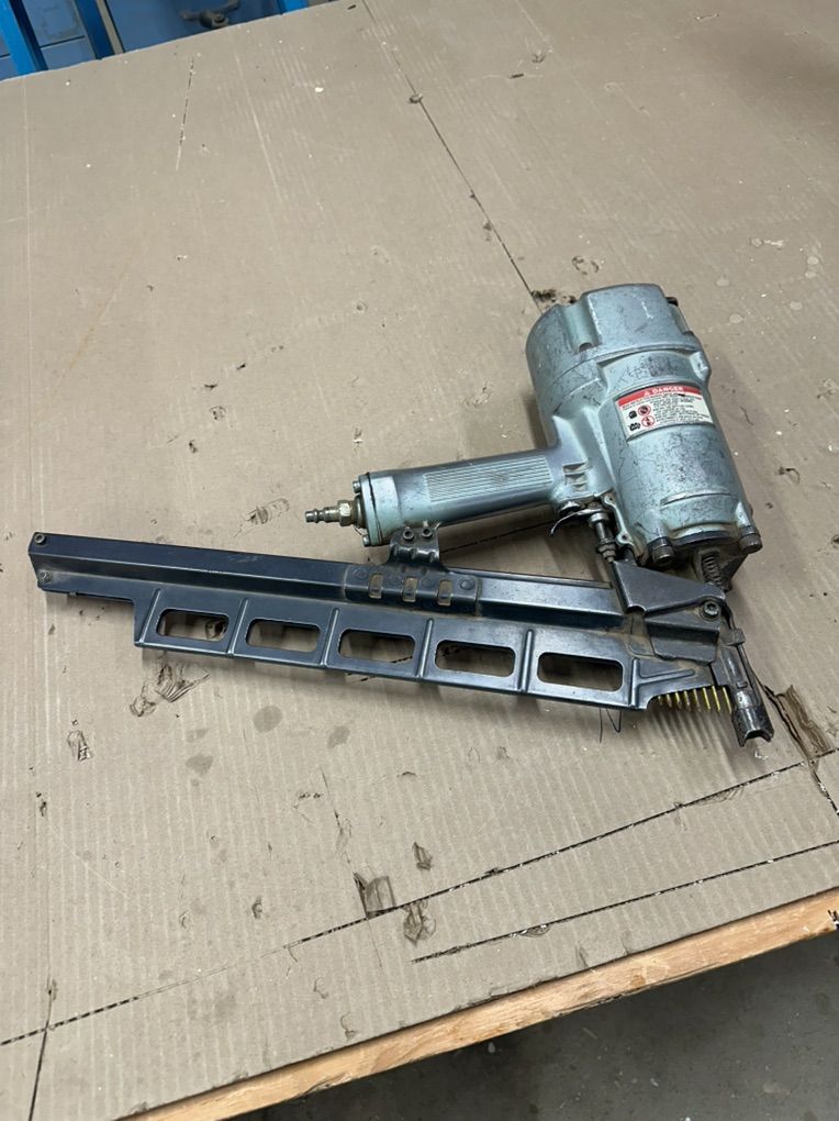 WOOD NAIL GUN