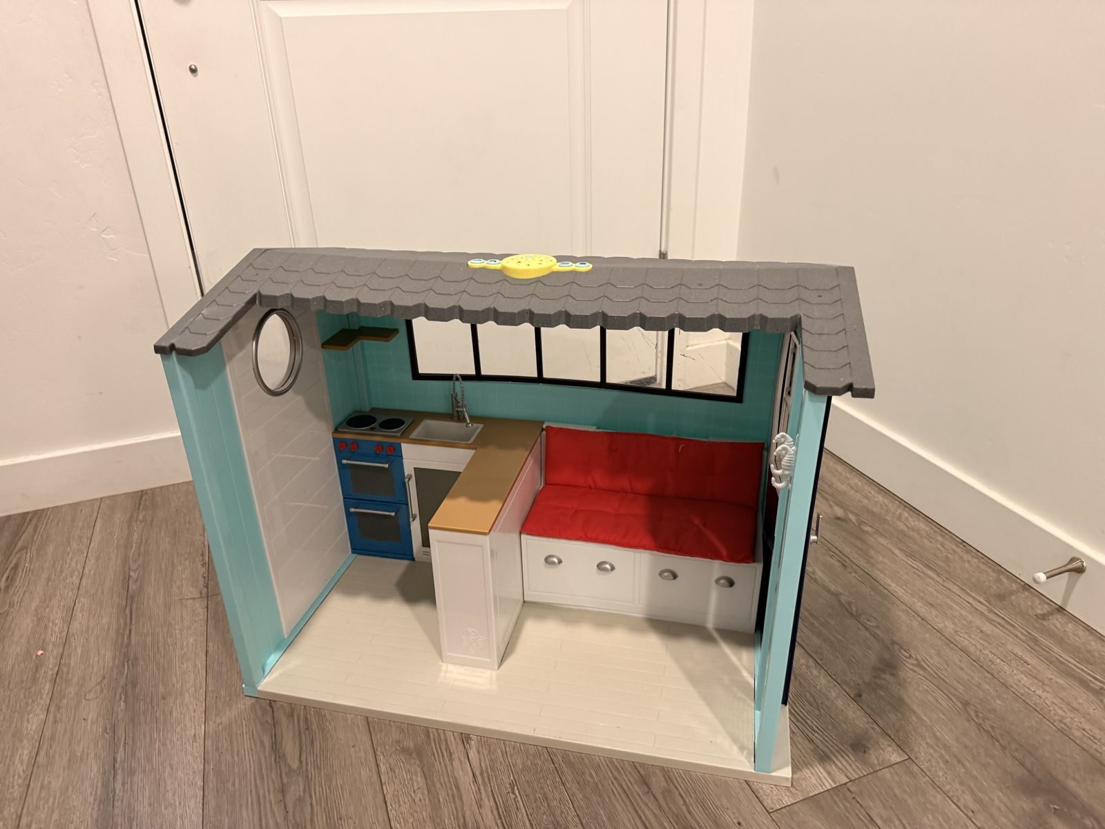 Dollhouse Our Generation Seaside Beach House Playset